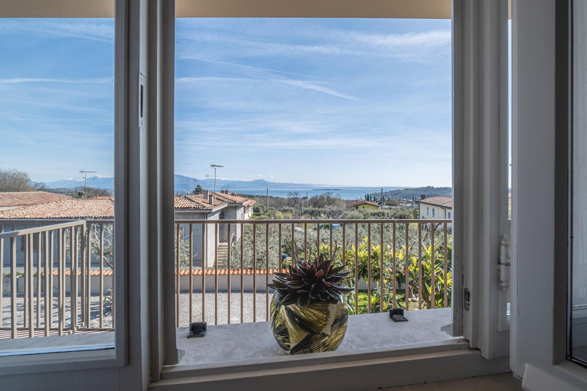 Il Lago Dei Sogni - Stupenda Vista Lago E Colline Barcuzzi 外观 照片